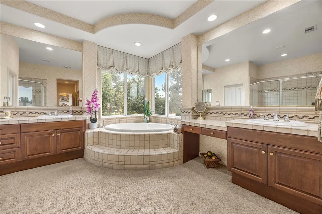 5435 Vista Del Mar, Yorba Linda, California 92887 home-pic-17