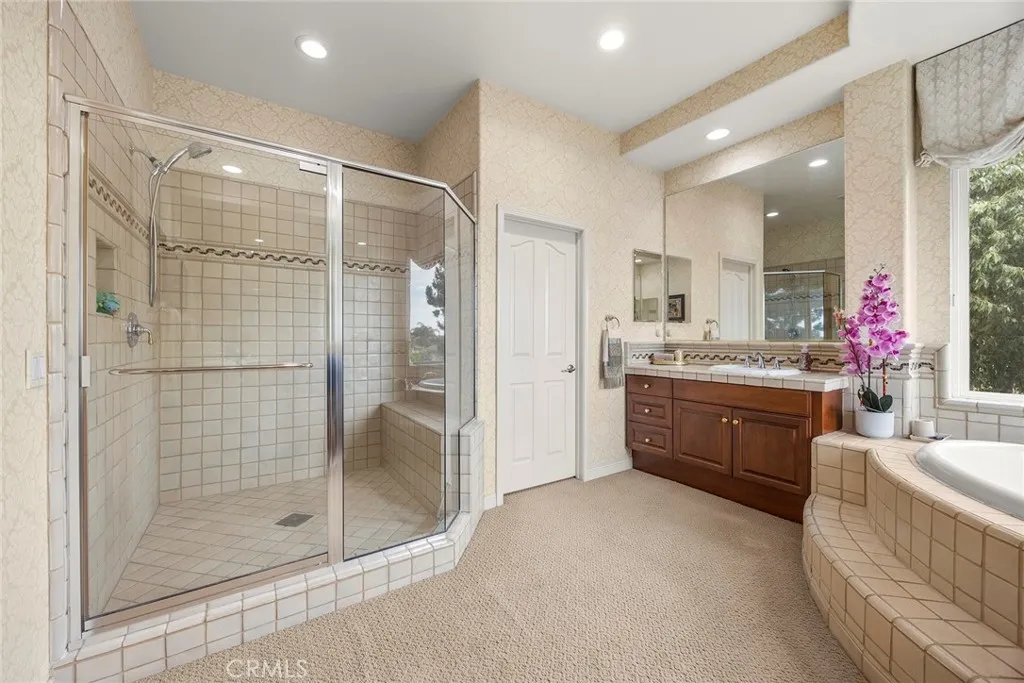 5435 Vista Del Mar, Yorba Linda, California 92887 home-pic-18