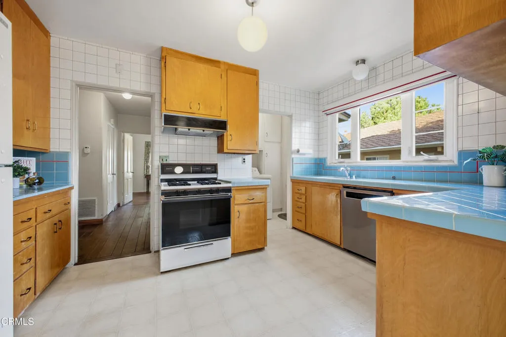 2450 E Orange Grove Boulevard, Pasadena, California 91104 home-pic-19