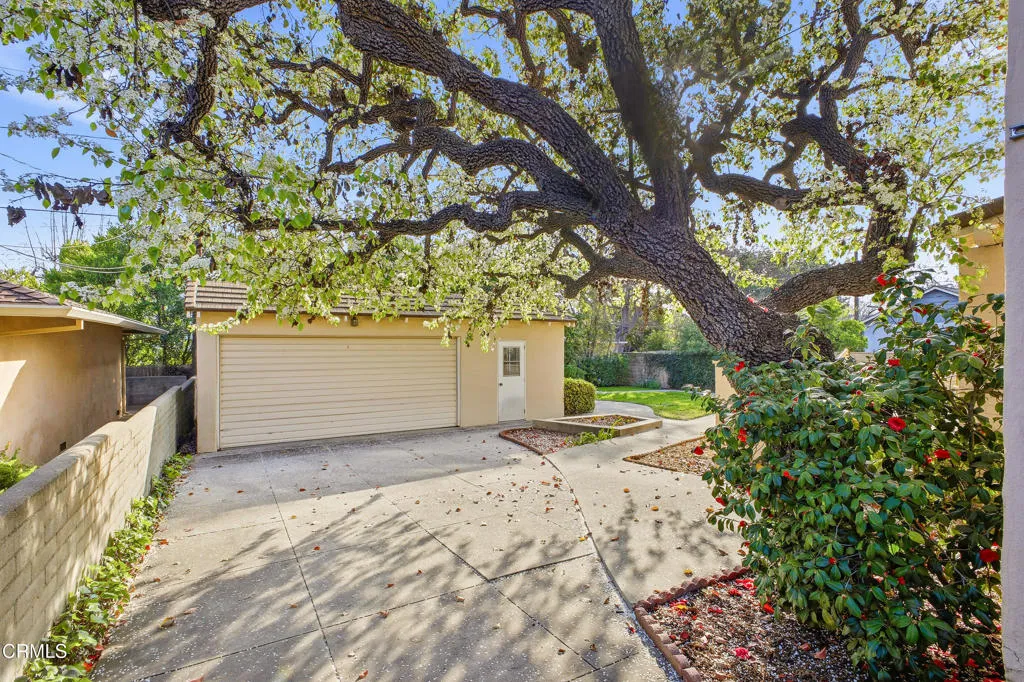 2450 E Orange Grove Boulevard, Pasadena, California 91104 home-pic-49