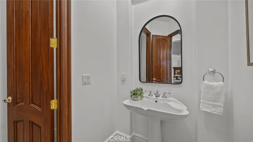 18041 Merlin Road, Silverado, California 92676
