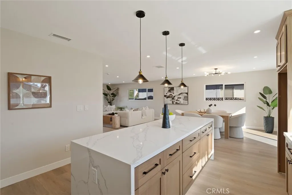 534 E Hoover, Orange, California 92867 home-pic-10