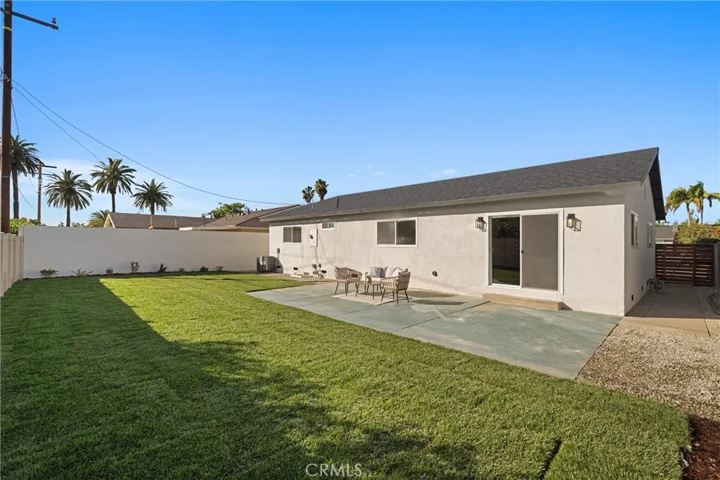 534 E Hoover, Orange, California 92867 home-pic-25