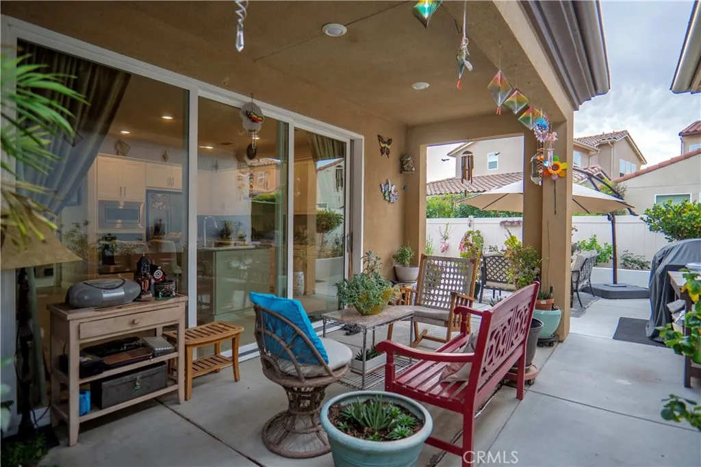 20525 Martingale, Saugus, California 91350 home-pic-13