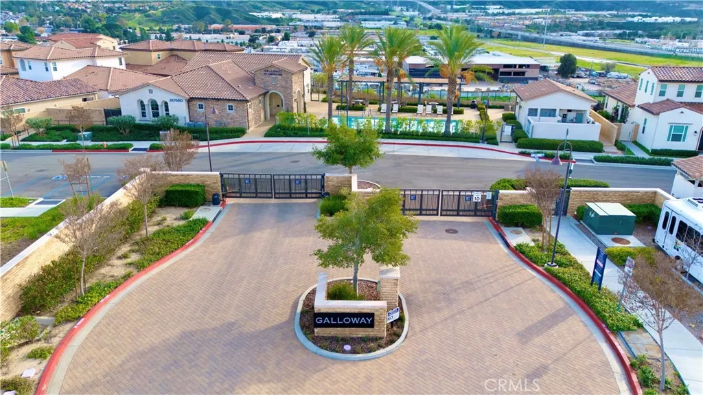 20525 Martingale, Saugus, California 91350 home-pic-29
