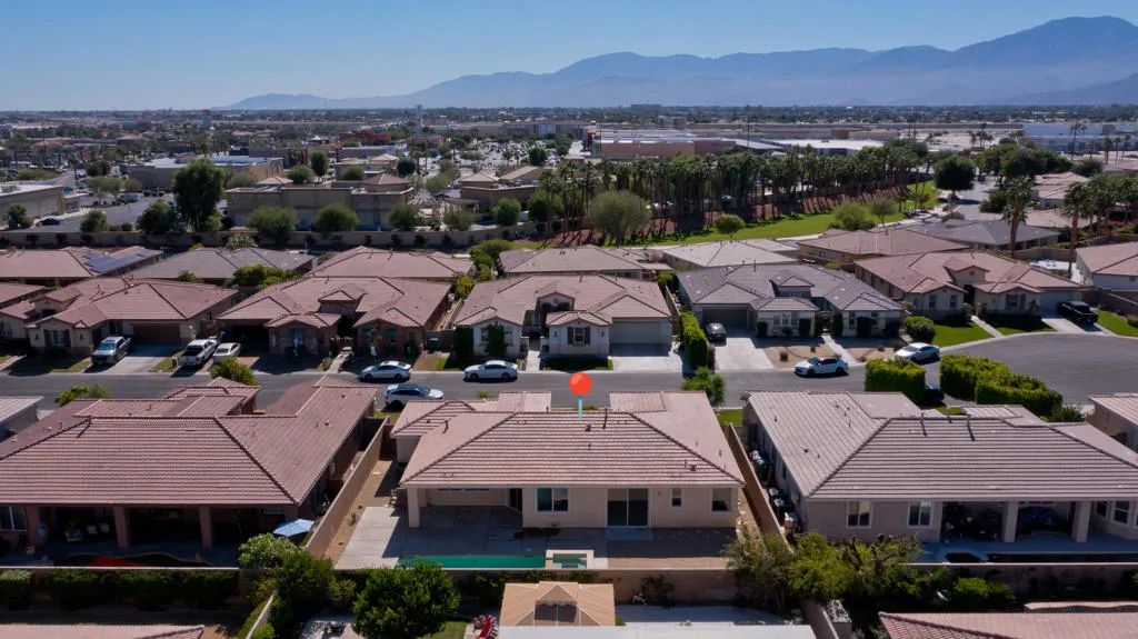 82892 Tyler Court, Indio, California 92203 home-pic-35