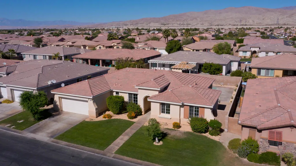82892 Tyler Court, Indio, California 92203 home-pic-33