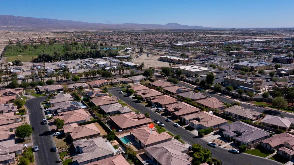 82892 Tyler Court, Indio, California 92203 home-pic-34