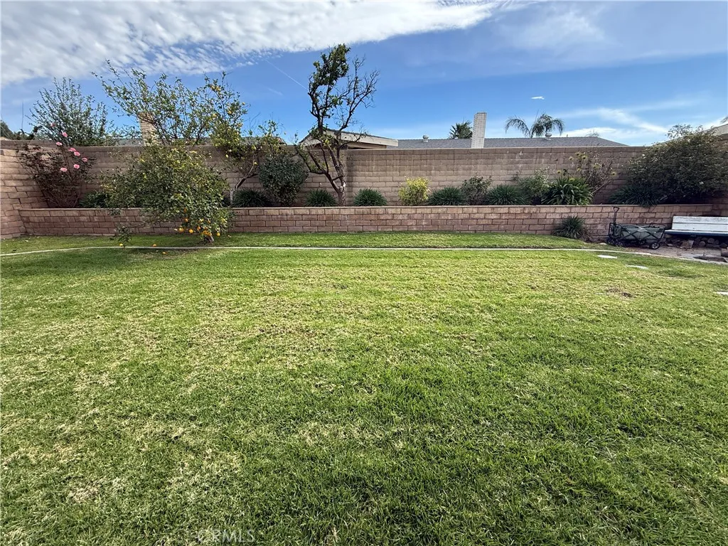 7425 Palo Verde, Fontana, California 92336 home-pic-26