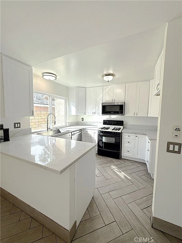 7425 Palo Verde, Fontana, California 92336 home-pic-7