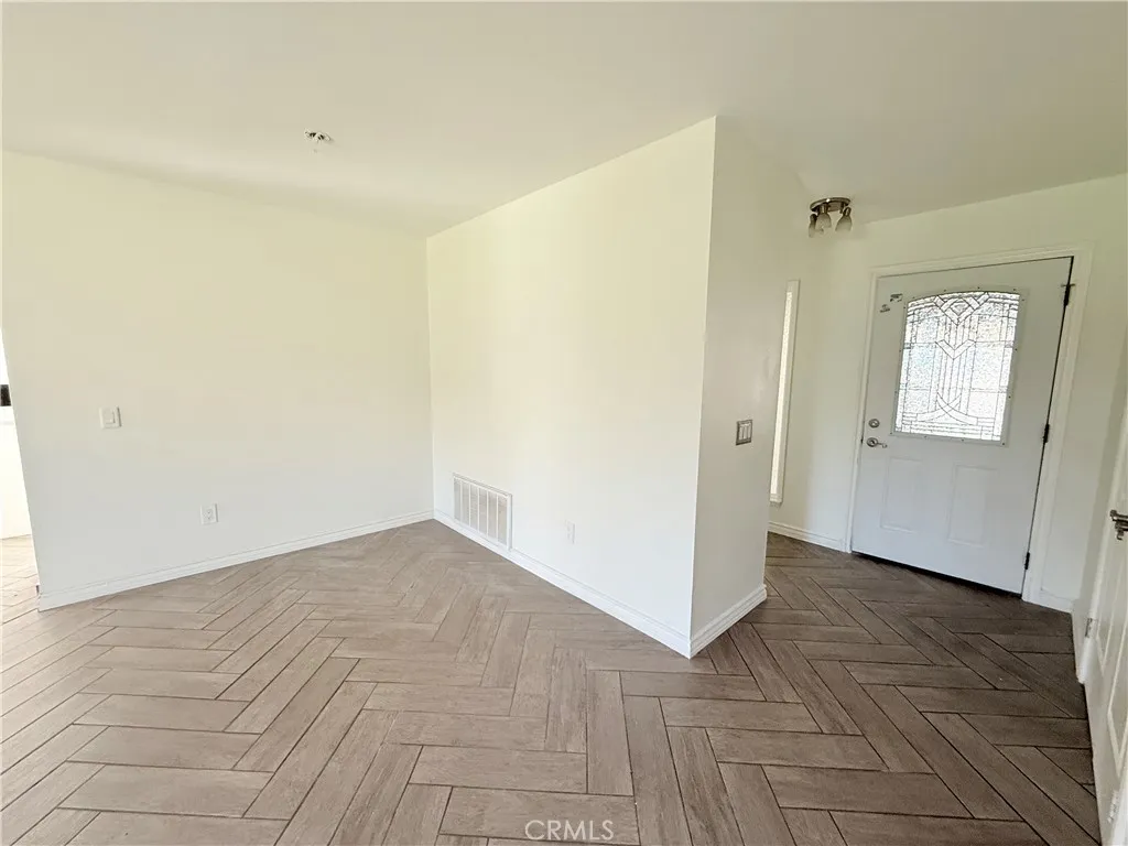 7425 Palo Verde, Fontana, California 92336 home-pic-4