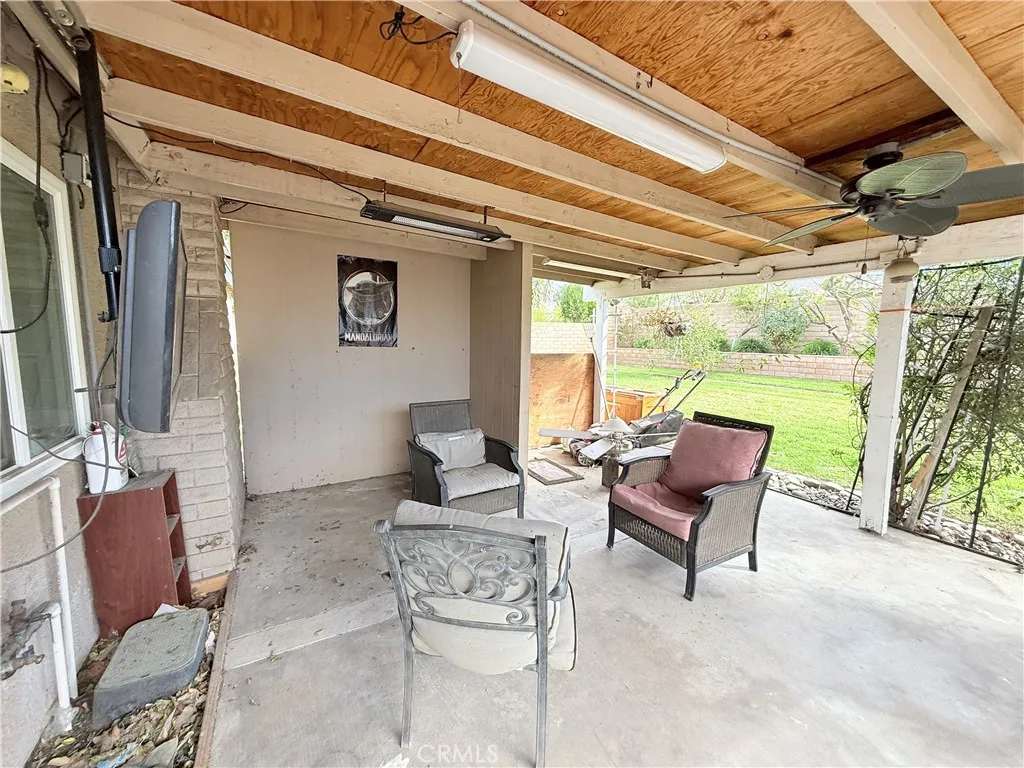7425 Palo Verde, Fontana, California 92336 home-pic-21