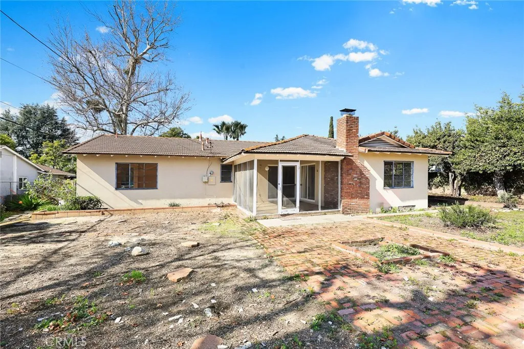 1526 Lynoak Dr, Claremont, California 91711 home-pic-26