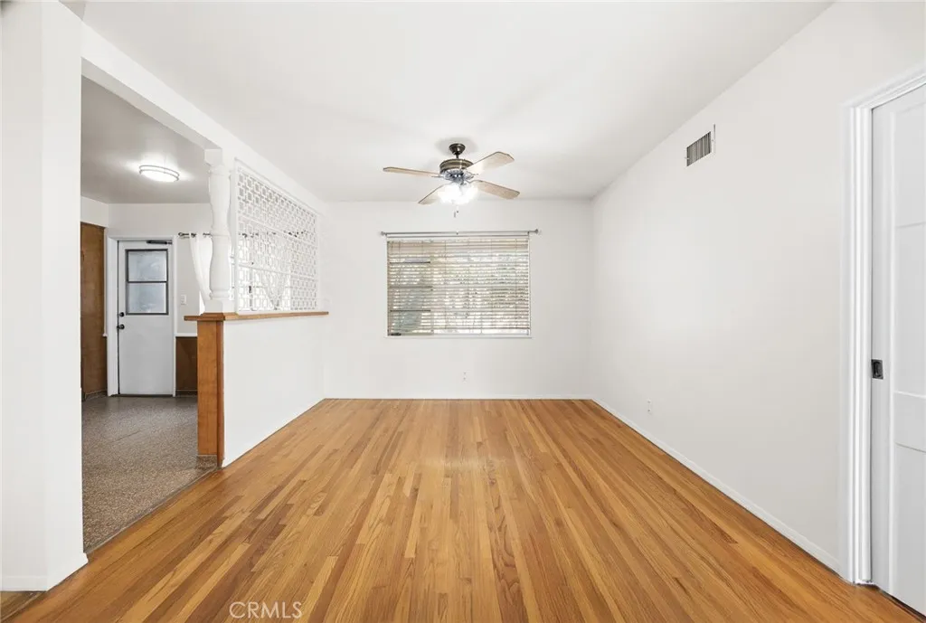 1526 Lynoak Dr, Claremont, California 91711 home-pic-7