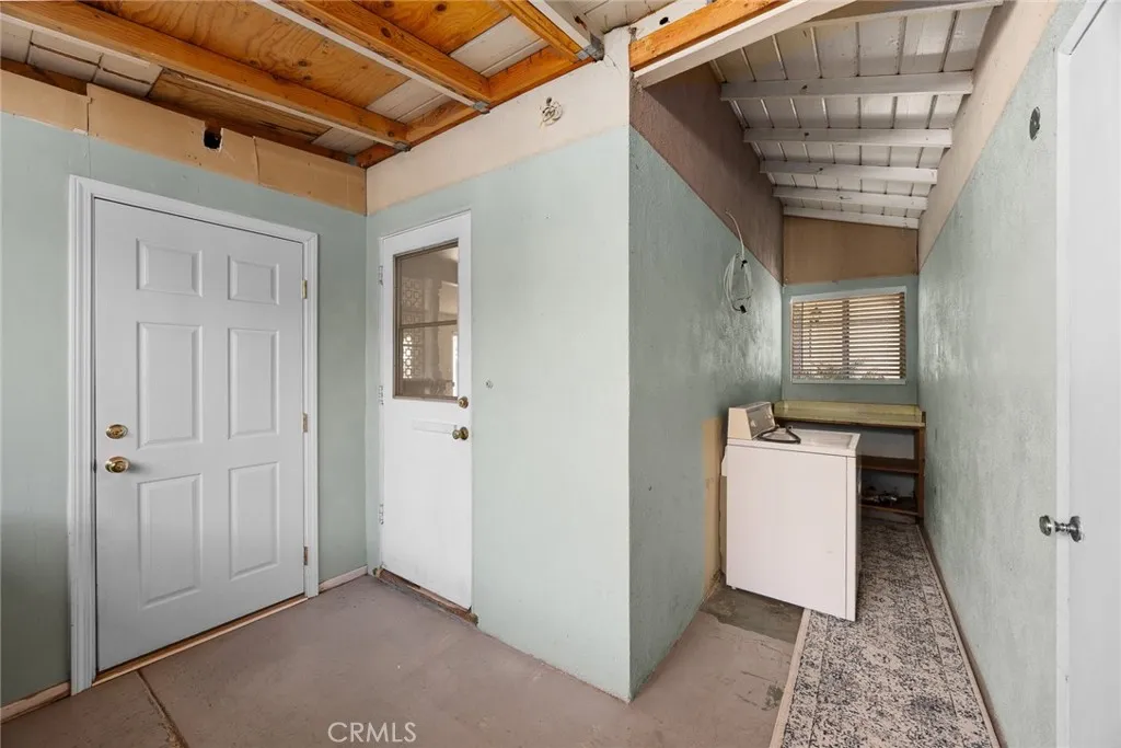 1526 Lynoak Dr, Claremont, California 91711 home-pic-21