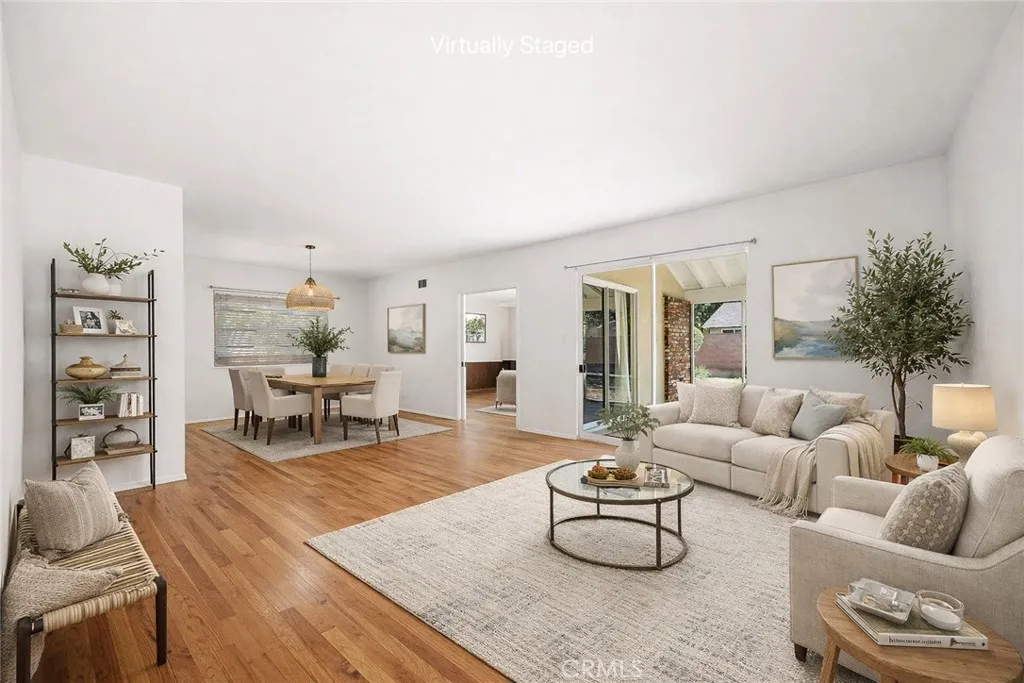 1526 Lynoak Dr, Claremont, California 91711 home-pic-3