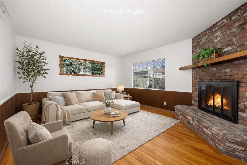 1526 Lynoak Dr, Claremont, California 91711 home-pic-9