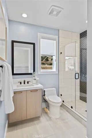 Secondary Bathroom: Sunstone - Hidden Oaks Collection -                                             
Photo of Model home.  Not actual home for sale.  Home is still under construction.