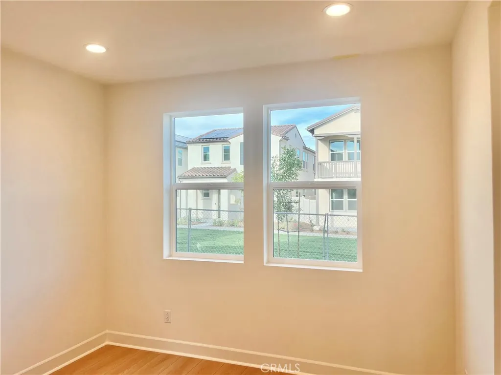 413 Belair Walk, Ventura, California 93004 home-pic-4