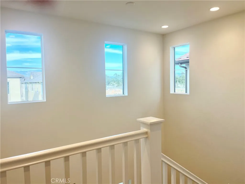 413 Belair Walk, Ventura, California 93004 home-pic-10