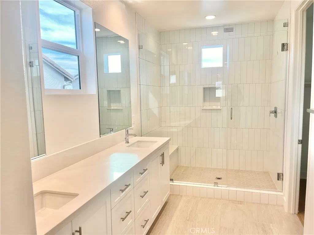 413 Belair Walk, Ventura, California 93004 home-pic-15