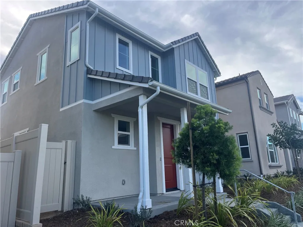 413 Belair Walk, Ventura, California 93004 home-pic-1