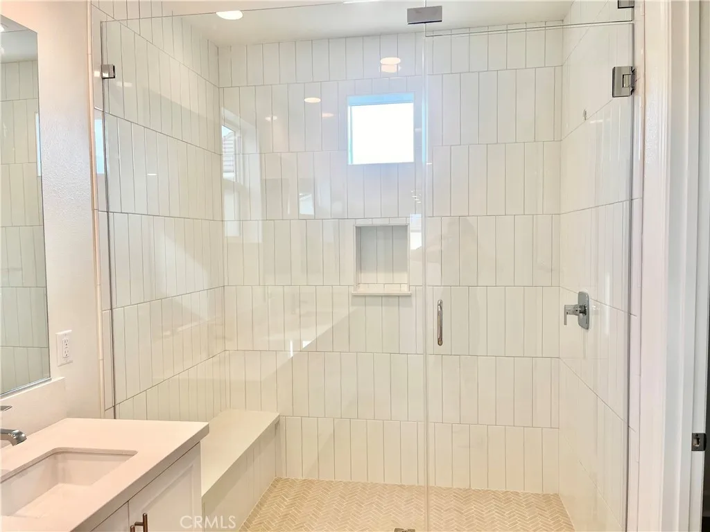 413 Belair Walk, Ventura, California 93004 home-pic-16