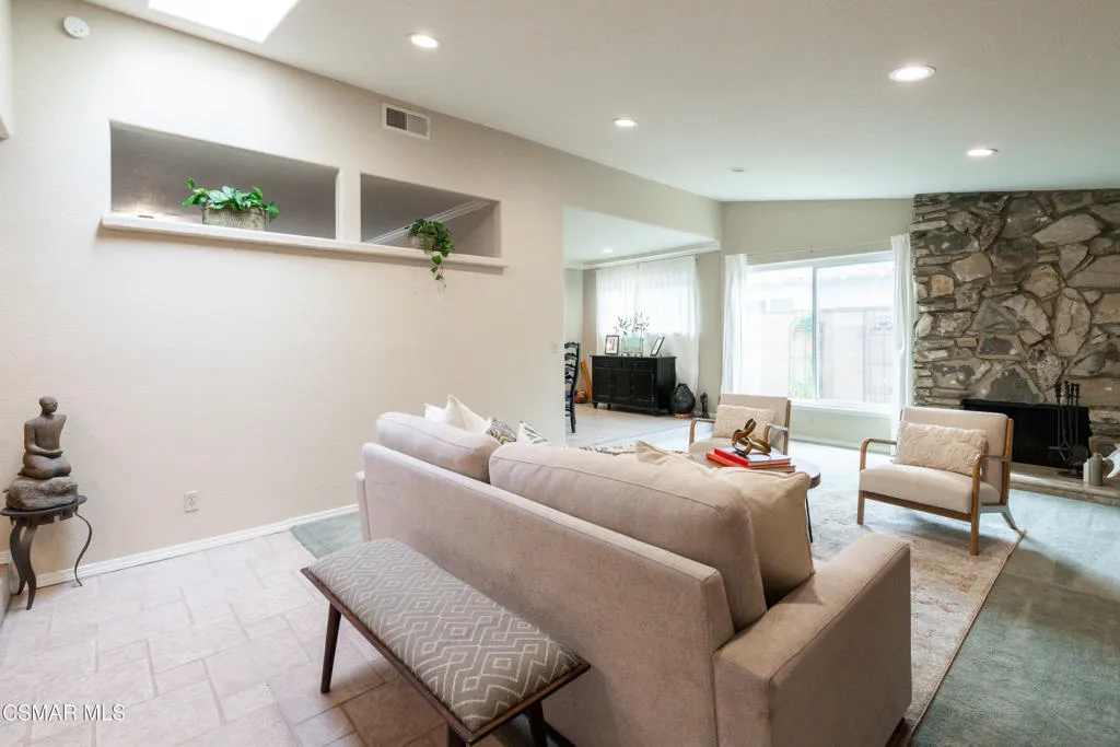 2362 Medina Avenue, Simi Valley, California 93063 home-pic-29