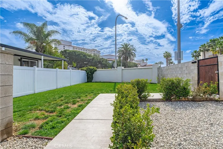 80 Huntington 618, Huntington Beach, California 92648