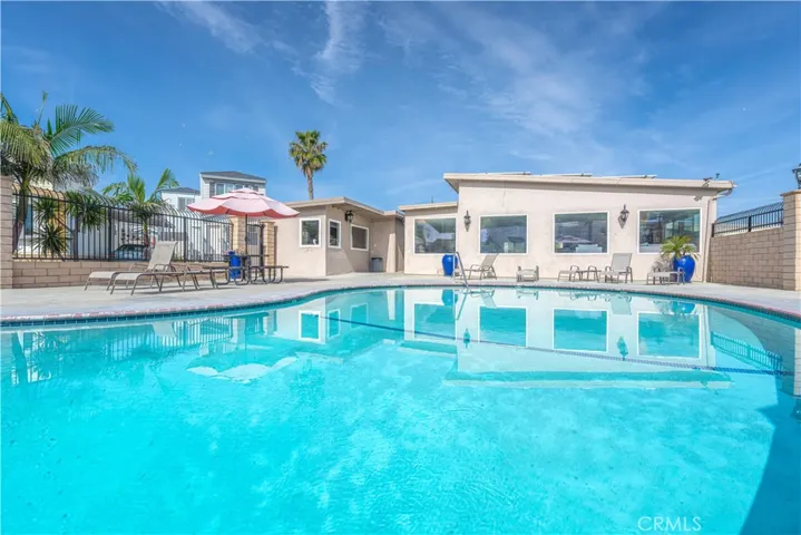 80 Huntington 618, Huntington Beach, California 92648