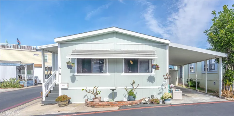 80 Huntington 618, Huntington Beach, California 92648