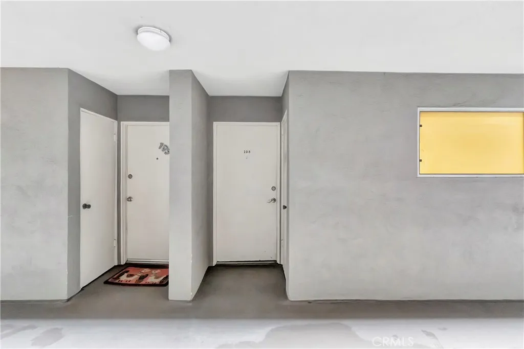 280 Molino 108, Long Beach, California 90803 home-pic-22