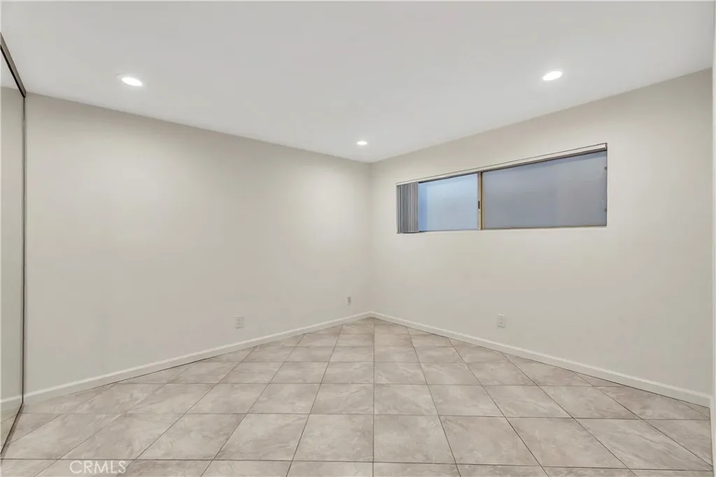 280 Molino 108, Long Beach, California 90803 home-pic-10