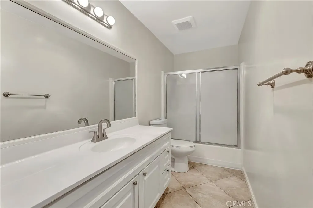 280 Molino 108, Long Beach, California 90803 home-pic-12