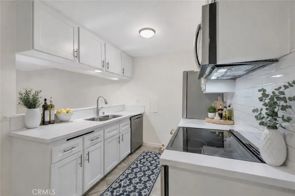 280 Molino 108, Long Beach, California 90803 home-pic-4