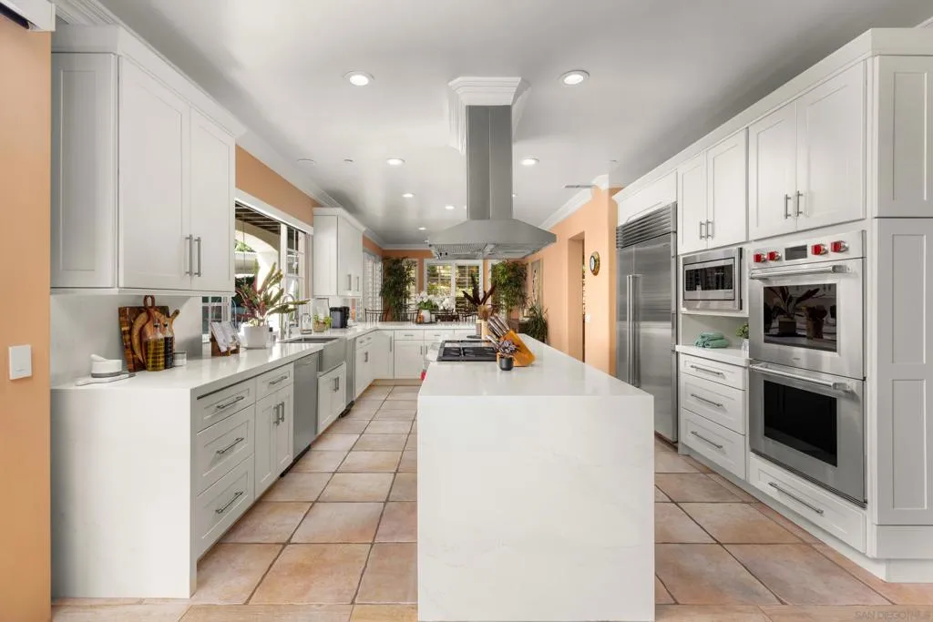 29166 Meadow Glen Way West, Escondido, California 92026 home-pic-25