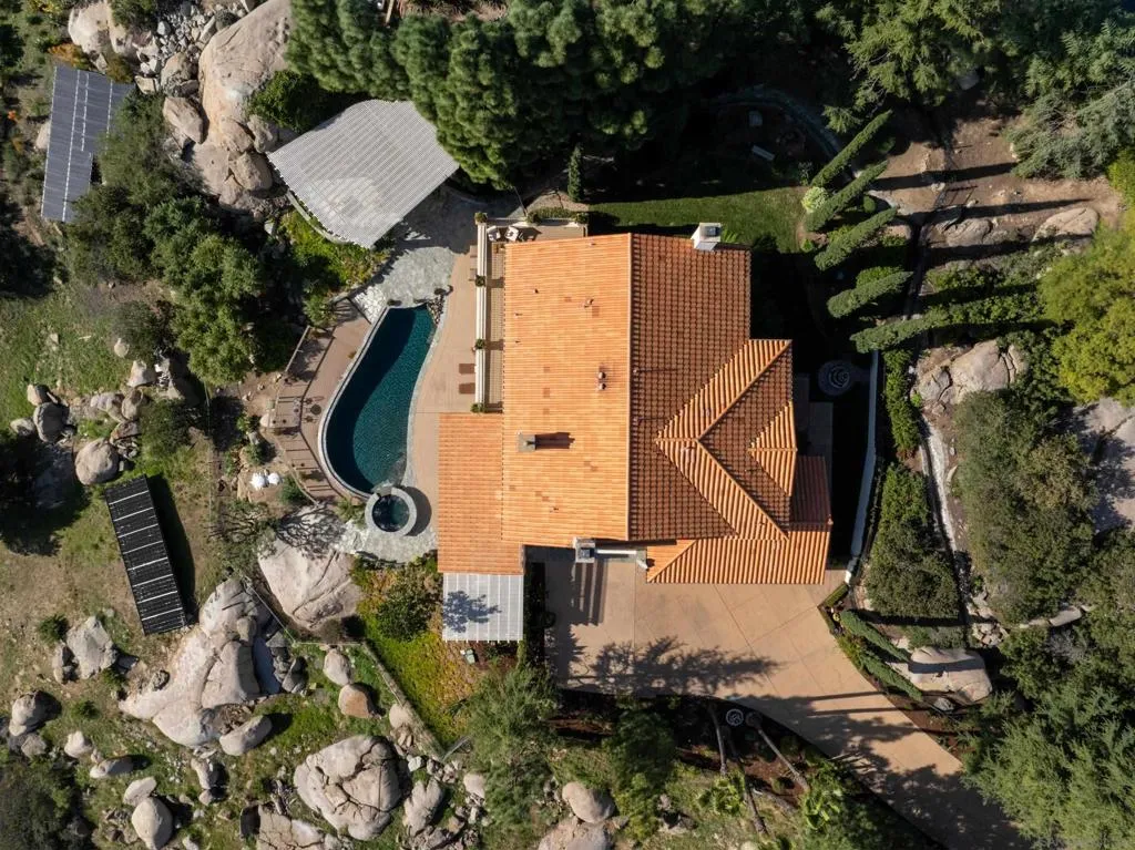 29166 Meadow Glen Way West, Escondido, California 92026 home-pic-13