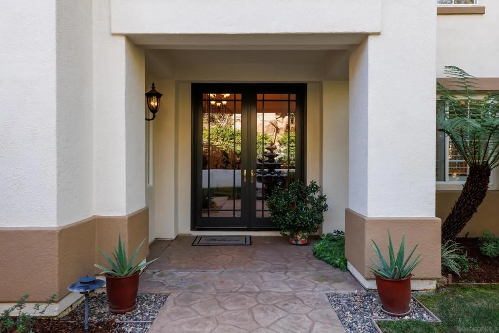 29166 Meadow Glen Way West, Escondido, California 92026 home-pic-20