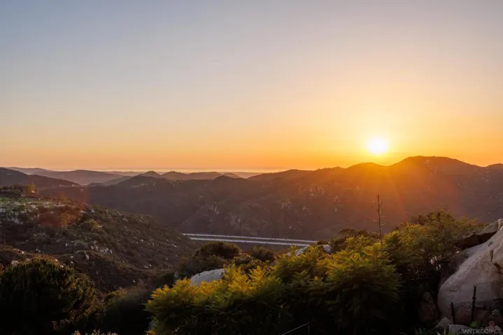 29166 Meadow Glen Way West, Escondido, California 92026