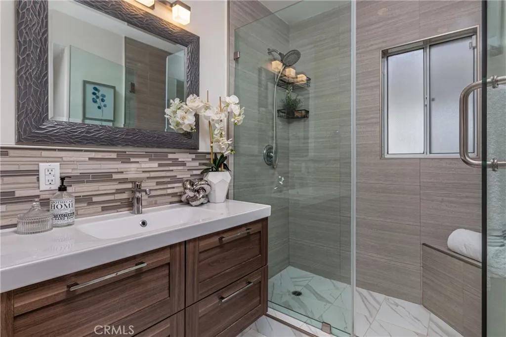 211 S Keystone, Burbank, California 91506 home-pic-23