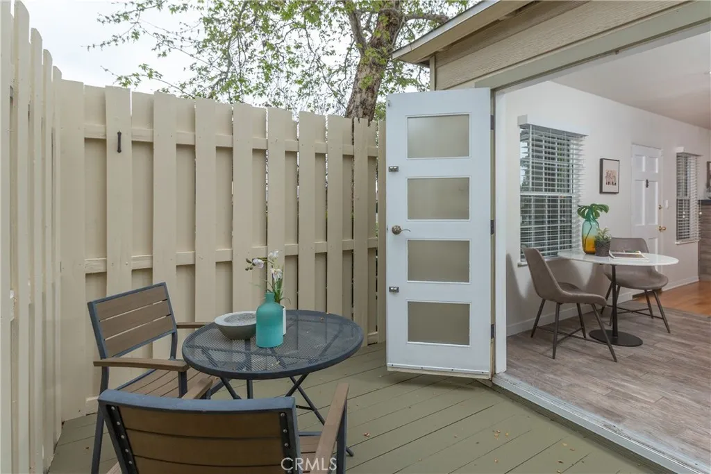 211 S Keystone, Burbank, California 91506 home-pic-16