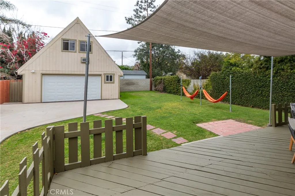211 S Keystone, Burbank, California 91506 home-pic-29