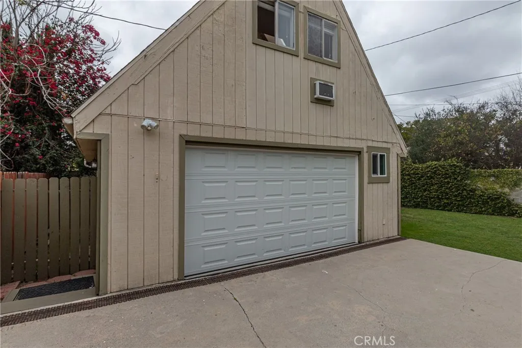 211 S Keystone, Burbank, California 91506 home-pic-34