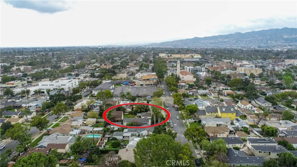 211 S Keystone, Burbank, California 91506 home-pic-54