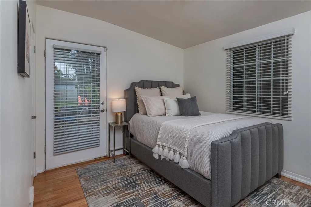 211 S Keystone, Burbank, California 91506 home-pic-26