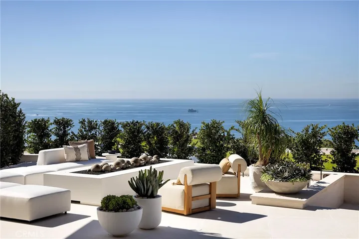 3512 Ocean Boulevard, Corona Del Mar, California 92625