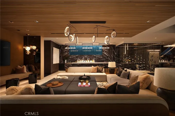 3512 Ocean Boulevard, Corona Del Mar, California 92625