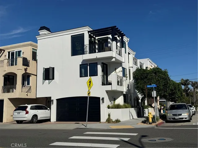 305 8th Street, Manhattan Beach, California 90266