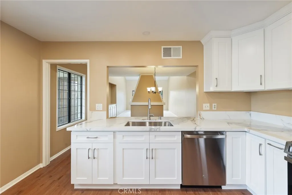 465 Champlain Drive, Claremont, California 91711 home-pic-16