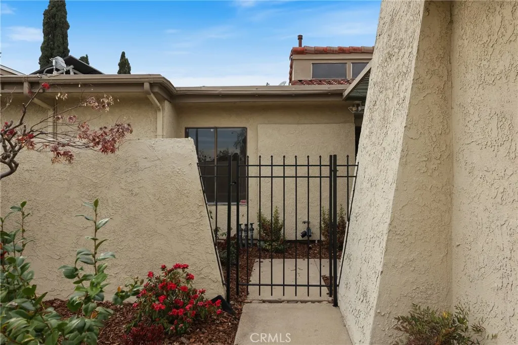 465 Champlain Drive, Claremont, California 91711 home-pic-3